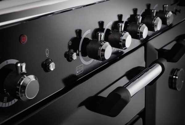 RS17567_Falcon_Classic90_BLK_Knobs_RGB-original.jpg