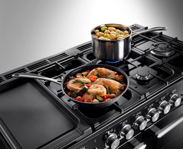 RS17690_Falcon_Nexus_Hob-top-food-original.jpg