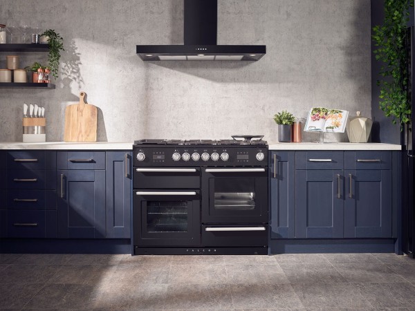 RS16766_Falcon Nexus Steam 110 Dual Fuel in Black with satin chrome and with black Falcon flat hood-original.jpg