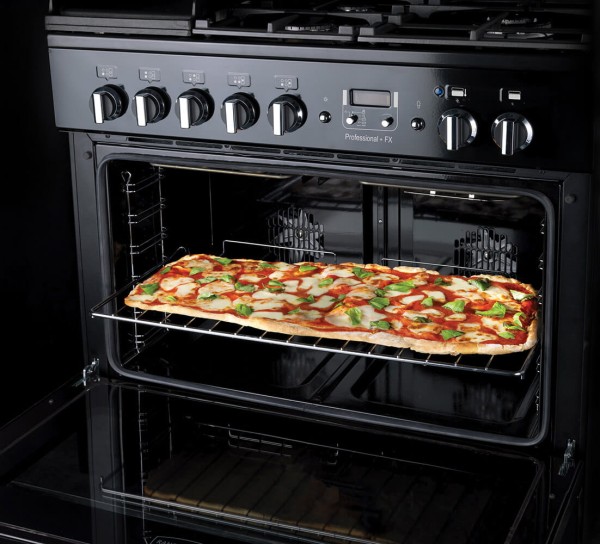 RS17629_Professional_FX_90_Dual_Fuel_Black_Chrome_Trim_Feature_Pizza-original.jpg