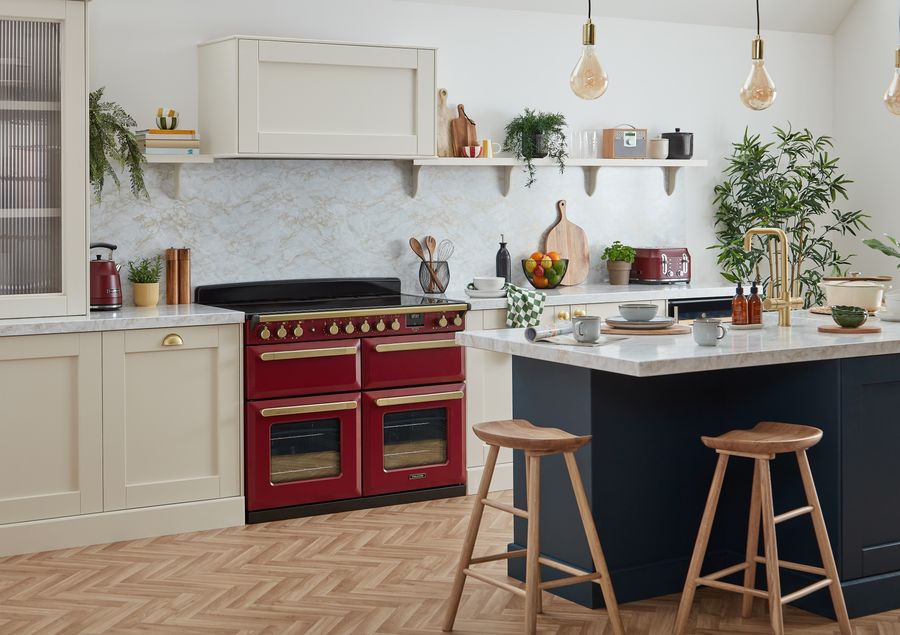 Estel Deluxe 110 Induction, Bordeaux, antyczny mosiądz
